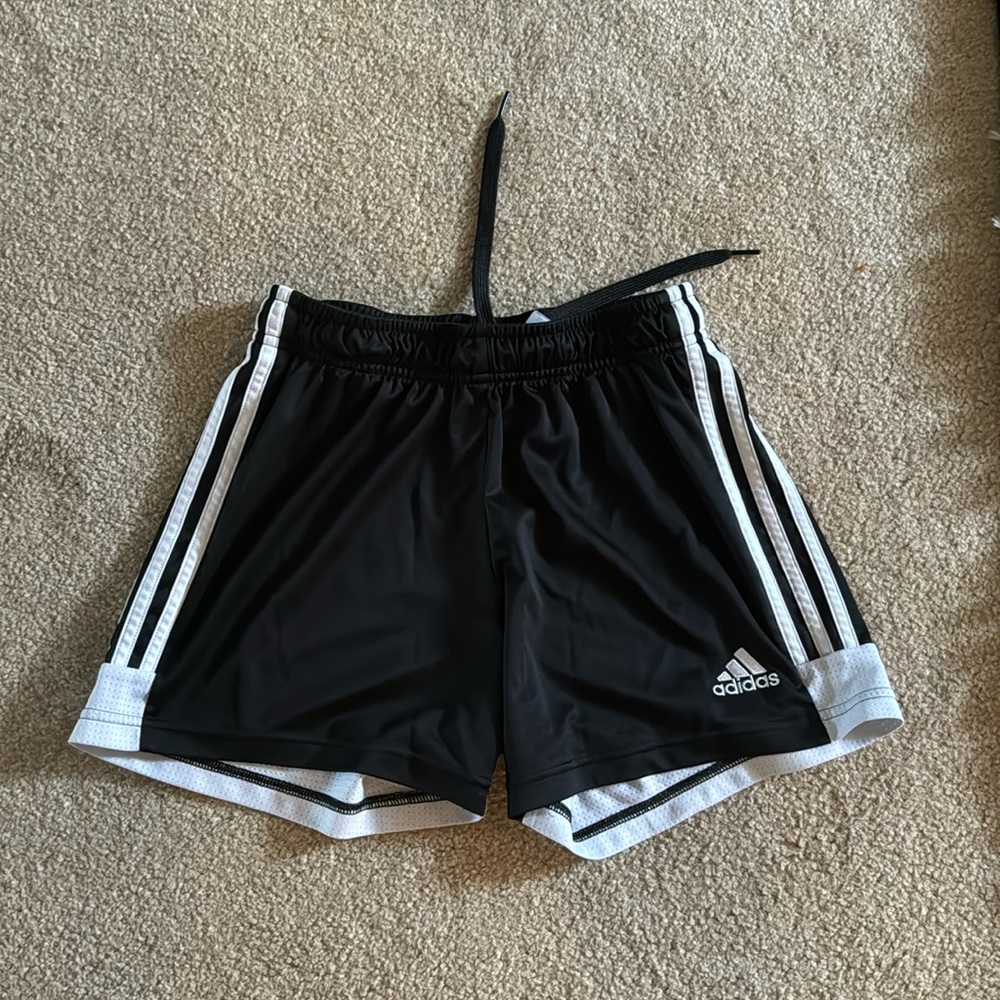 Adidas discontinued Tasitgo 19 shorts